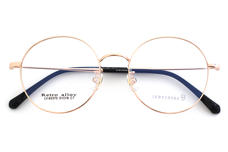 Tendências de armações para olhos - Douradas