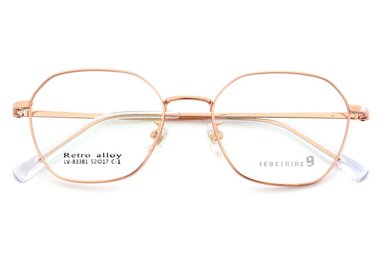 Arma&ccedil;&otilde;es &oacute;pticas retr&ocirc; - ouro