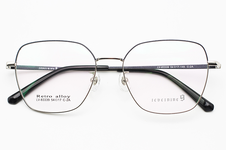 Arma&ccedil;&otilde;es &oacute;pticas de metal femininas - prata e preta