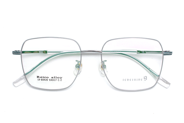 Arma&ccedil;&otilde;es de &oacute;culos grandes - prata