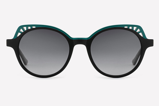 Vidros de acetato e metal