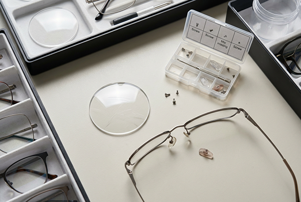 Defeitos de lentes e acess&oacute;rios de demonstra&ccedil;&atilde;o