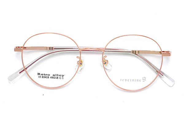 Arma&ccedil;&atilde;o de &oacute;culos cl&aacute;ssicos