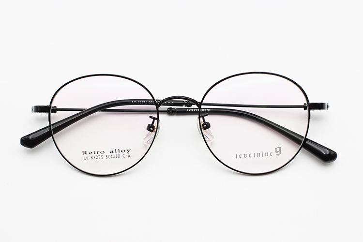 &Oacute;culos met&aacute;licos_C6