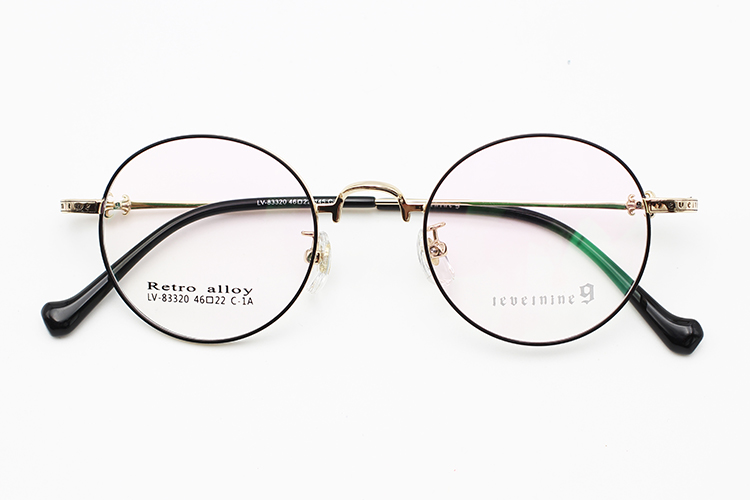 &Oacute;culos &Oacute;pticos - Preto e Dourado