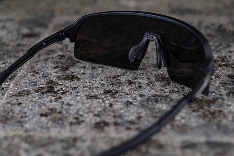 Protetor nasal para &oacute;culos esportivos