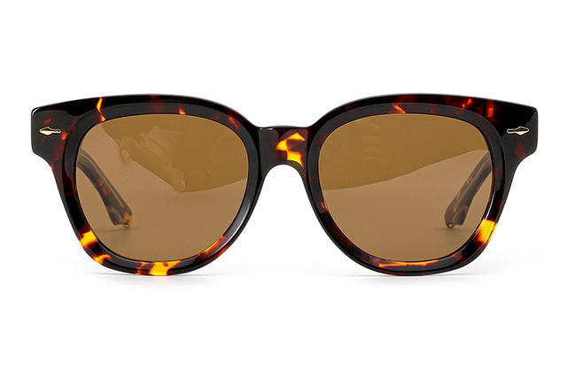 Óculos de sol em acetato tartaruga