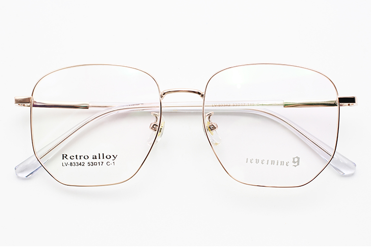 &oacute;culos met&aacute;licos - Ouro