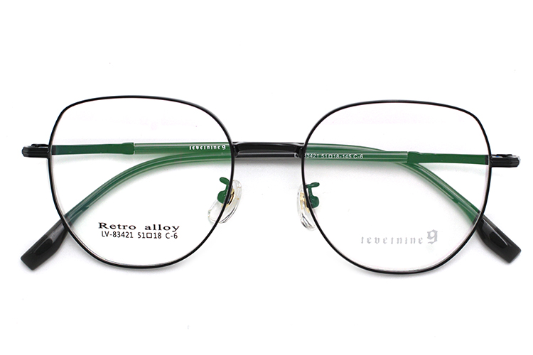 Arma&ccedil;&otilde;es &oacute;pticas modernas - pretas