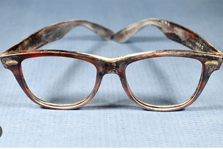 Oxida&ccedil;&atilde;o – as raz&otilde;es pelas quais os &oacute;culos com arma&ccedil;&atilde;o transparente ficam amarelos